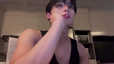 颜值高不怕没有炮友，