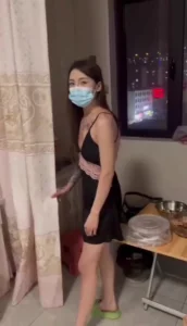 兄弟出差，没想到是想让我给她泄火筒介有高清全集