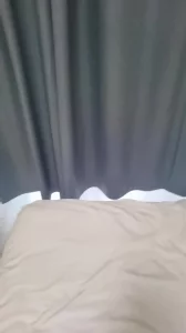 把短发骚阿姨干喷水，射射她身上